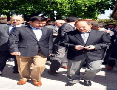 Sağlık Bakanı Recep Akdağ YHT İle Eskişehir'e Geldi