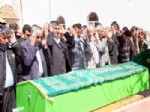 MESUT YAKUTA - Ankara'da Sobadan Zehirlenen Aile Nevşehir'de Toprağa Verildi