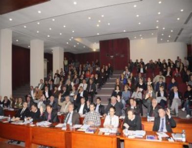 Başkan Altungün’ün Faaliyet Raporu Kabul Edildi