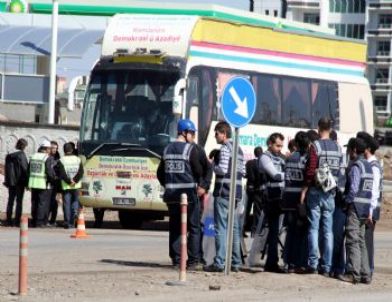 BDP'li Vekiller Öcalan'ın Doğum Günü İçin Şanlıurfa'ya Gitti