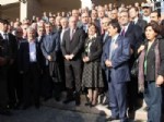 ÖZDEMIR SÖKMEN - CHP'liler İzmir Adliyesine Çıkarma Yaptı