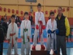 BEYKÖY - Düzceli Karateciler 20 Madalya İle Döndü