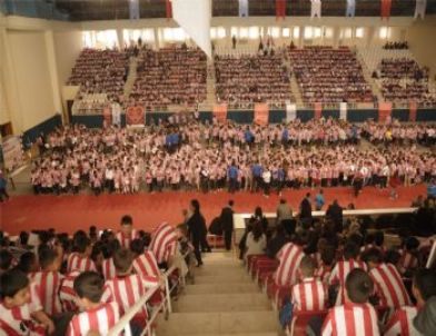 Muratpaşa İlçesi Minik Kramponları Ödüllerini Aldı