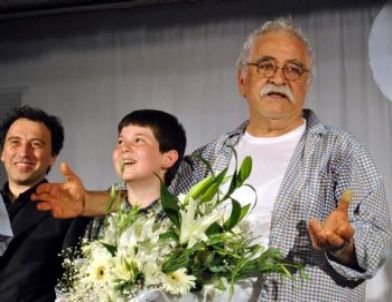 Aydınlılar Levent Kırca İle Güldü