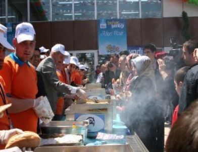 Bahar Başakşehir’e “Şenlikli” Geldi