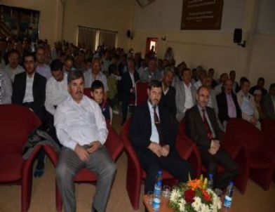 Kur'an Öğrencilerinden Kutlu Doğum Etkinliği