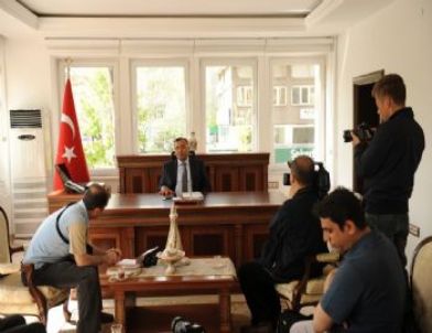 Kütahya Valisi Kenan Çiftçi, Yurt Dışı Temaslarını Değerlendirdi