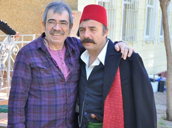 Tak Tak Arif ve Ustura Kemal Sette Buluştu