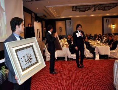 Eller Eğitime Destek İçin Kalktı