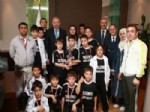 MEVLÜT UYSAL - Başakşehirli Sporculardan Büyük Başarı