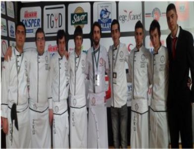 Üniversiteli Aşçılardan Büyük Başarı