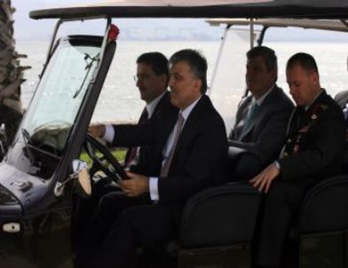 Cumhurbaşkanı Gül, Sekapark’ta Golf Aracıyla Dolaştı