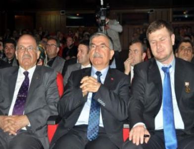 Çeçen Heyetinin 'vuslat Gecesi' Beğeni Topladı