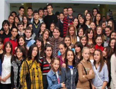 Çocuk Yazarlar Annelerini Anlatacak