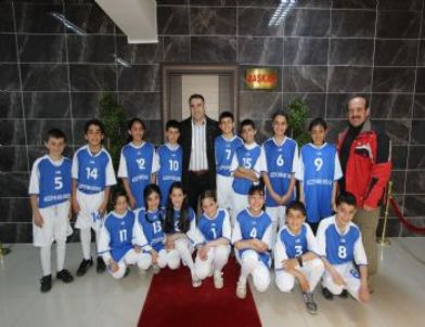 Mendil Kapmaca Oyuncularından Başkan Cengiz’e Ziyaret