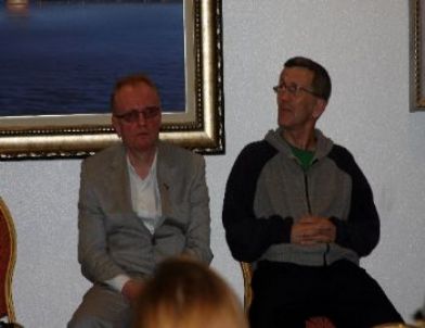 Soykırım Sunumundaki Kurbanlardan, Biri Seyircilerin Arasından Çıktı