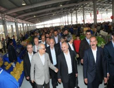Tarsus Belediyesi'nin Yeni Sabit Semt Pazarı Açıldı
