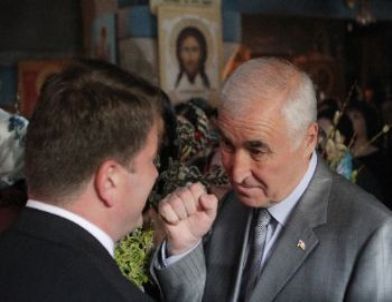 Güney Osetya Seçimlerini Eski Kgb Başkanı Tibilov Kazandı