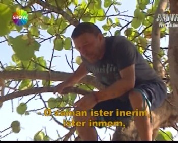 Mustafa Topaloğlu Kendini Cumhurbaşkanı İlan Etti