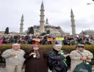 Selimiye İçin İnsan Zinciri Oluşturuldu