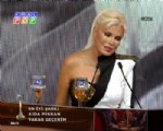 Ajda Pekkan'ın Yakar Geçer'imi yılın şarkısı seçildi