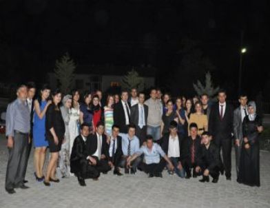 Yerköy Myo Öğrencileri, Mezuniyet Balosu Düzenledi