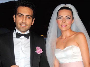 Evi Terk Eden Eşine Mesaj!