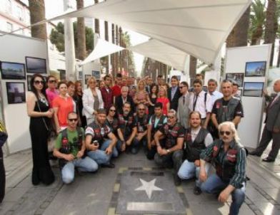 Görme Engelli Fotoğraf Sanatçıları Sergi Açtı