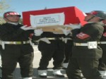 UĞUR SAKA - Tunceli'de Şehit Düşen Uğur Saka'nın Cenazesi Memleketine Gönderildi
