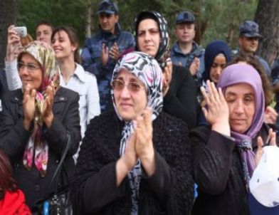 Engelliler Asker Oldu, Anneleri Gözyaşlarını Tutamadı