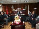 MUZAFFER ÇAKAR - AK Parti Milletvekili Çakar'dan Bdp’li Belediye Başkanı Akkaya'ya Ziyaret