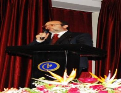 Diyanet İşleri Başkanı Görmez'den 'Hz. Peygamberi Doğru Anlamak' Konulu Konferans