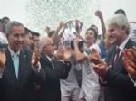 AZIZ İNCI - Şampiyon İnegölspor’a Kupasını Arınç Verdi
