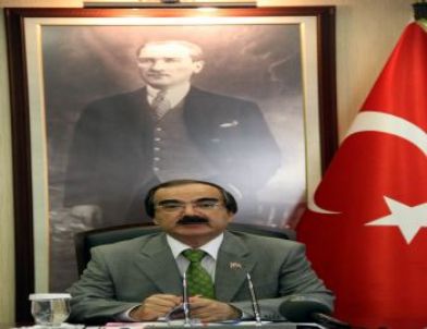 Adana Valisi Hüseyin Avni Coş’tan ‘Anneler Günü’ Mesajı