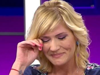 Anneler günü sürprizi güzel sunucuları ağlattı