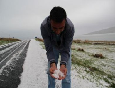 Çıldır'da Dolu Yağışı
