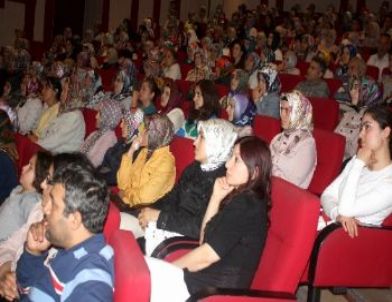 Uğurluel: Allah’ın Yeryüzünde Kendisine Ayırdığı Tek Toprak Parçası Kabe’dir