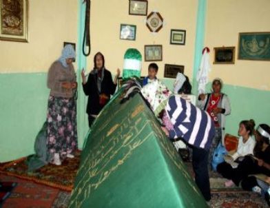 Uşak’ta Kolu Açık Hacım Sultan’ı Anma Etkinlikleri