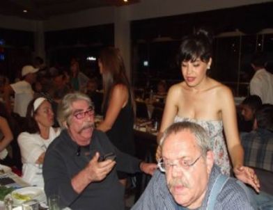 Ege’nin İki Yakası Atv’nin Yeni Dizisini Birlikte İzledi