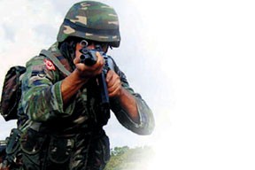 28 yıllık astsubayla 8 yıllık üsteğmen aynı maaşı alıyor