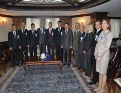 SGK Kocaeli İl Müdürü Vali Ercan Topaca'yı Ziyaret Etti