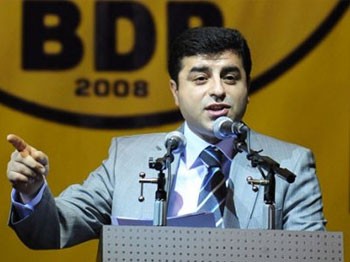 'Tatlıses Suikastinde AK Parti'nin Parmağı Var'