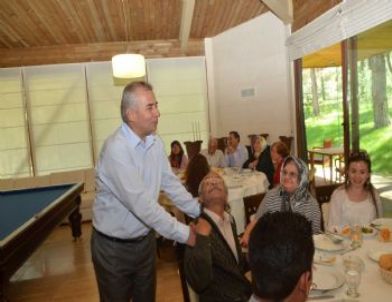 Vatandaşlar, Hizmetleri Şehir Turu İle Görüyor