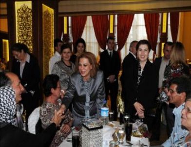 Şehit ve Gazi Ailelerine ‘Anneler Günü’ Yemeği