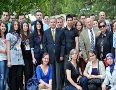 Vali Kahraman ve Başkan Uğurlu Makedonya Heyetini Uğurladı