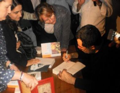 Ahmet Ümit Bursalı Okurlarıyla Buluştu