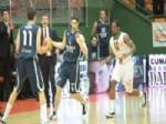 Anadolu Efes'i 68-66 Yenen Banvit Seride 1-0 Öne Geçti