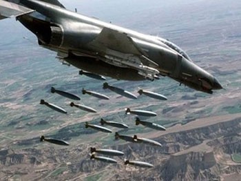 Savaş uçakları Hakurk'u vurdu