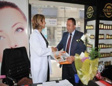 İlkadım’dan Eczacılara Hediye