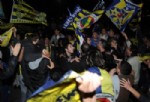 Fenerbahçe Taraftarı Metris'e Aziz Yıldırım'a Koştu